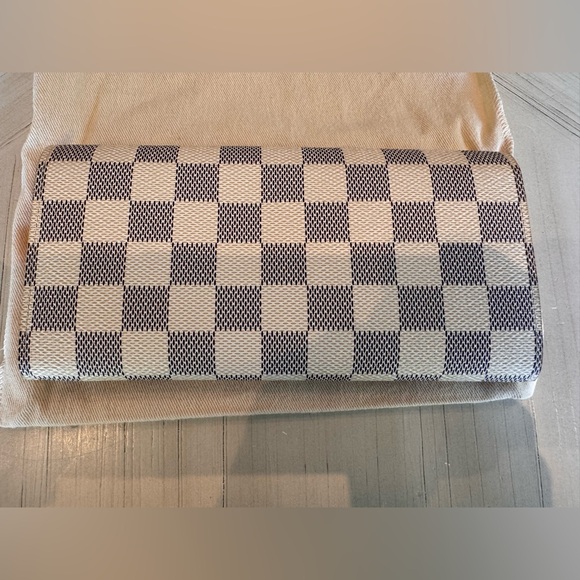 👜 AUTHENTIC LV 👜 Emilie Wallet Damier Azur Canvas w/ Rose Ballerine Interior - Picture 8 of 16